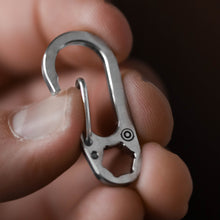 Load image into Gallery viewer, The Driver Clip